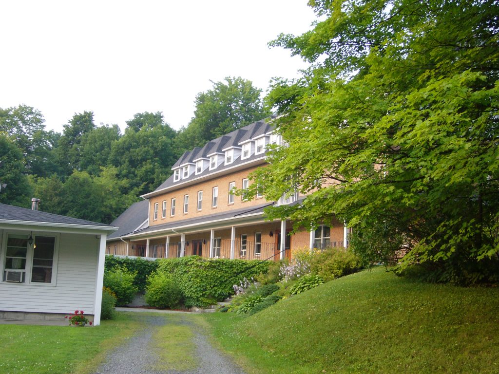 Notre-Dame de Vie Maison de Saint Paul Québec