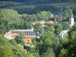 Abbaye Sainte Berthe et le village de Blangy